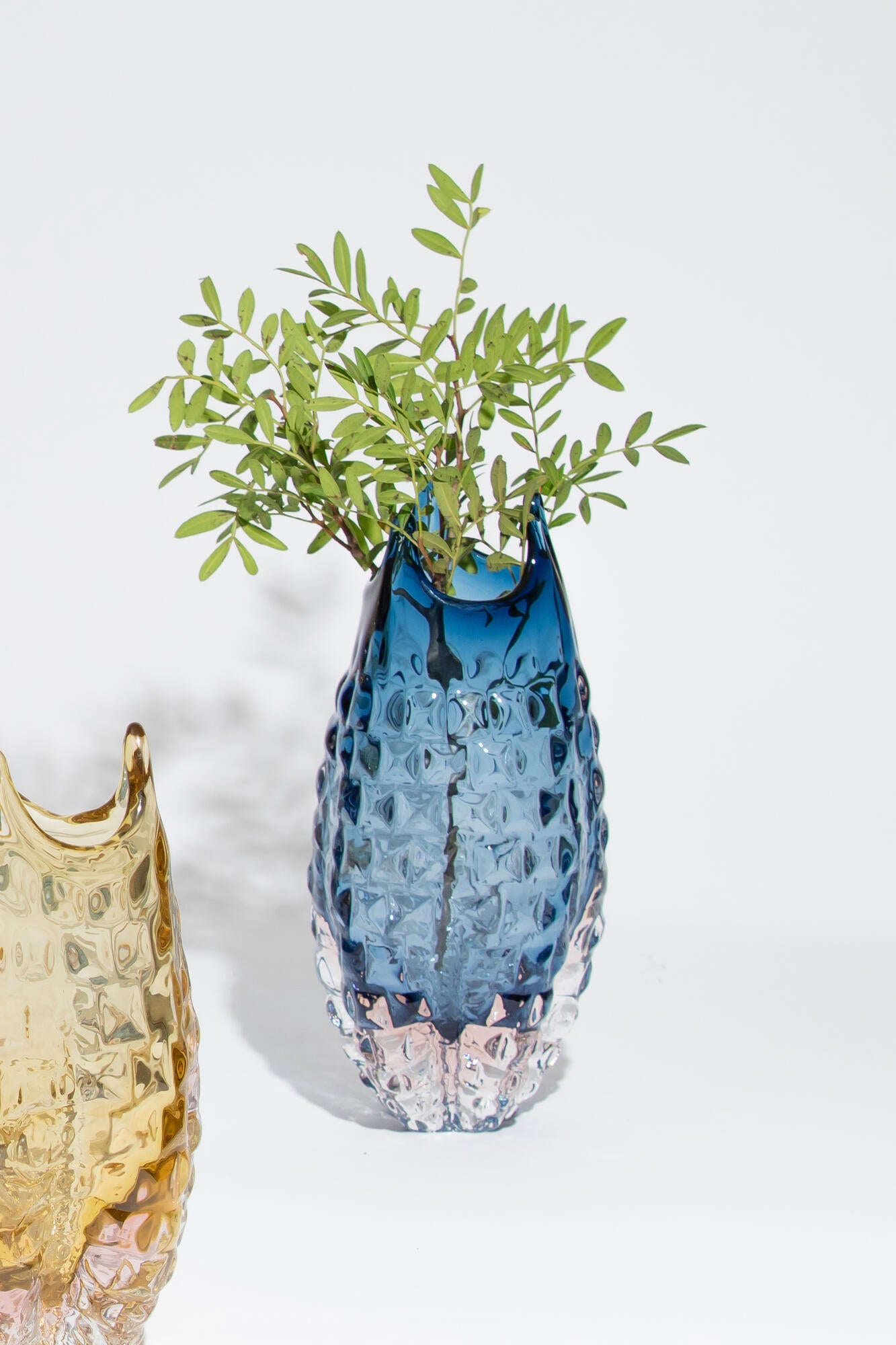 Lyngblomst vase, H25 cm – Blue Smoke/Rosa